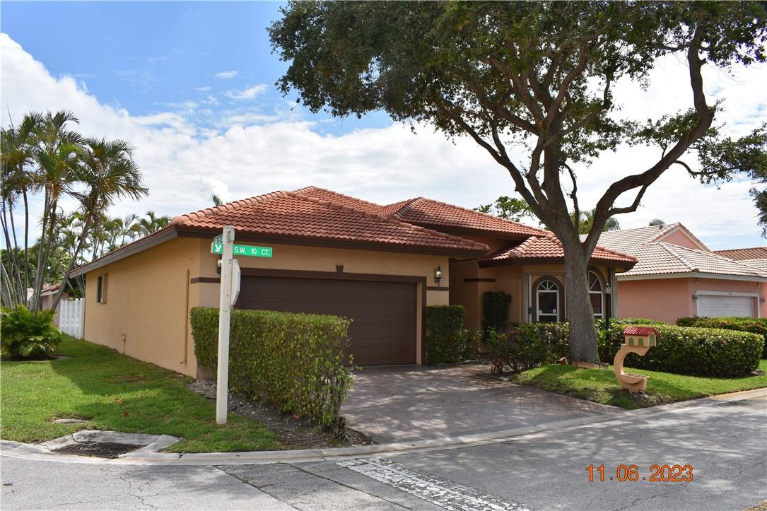 Pembroke Lakes South 119- - Residential