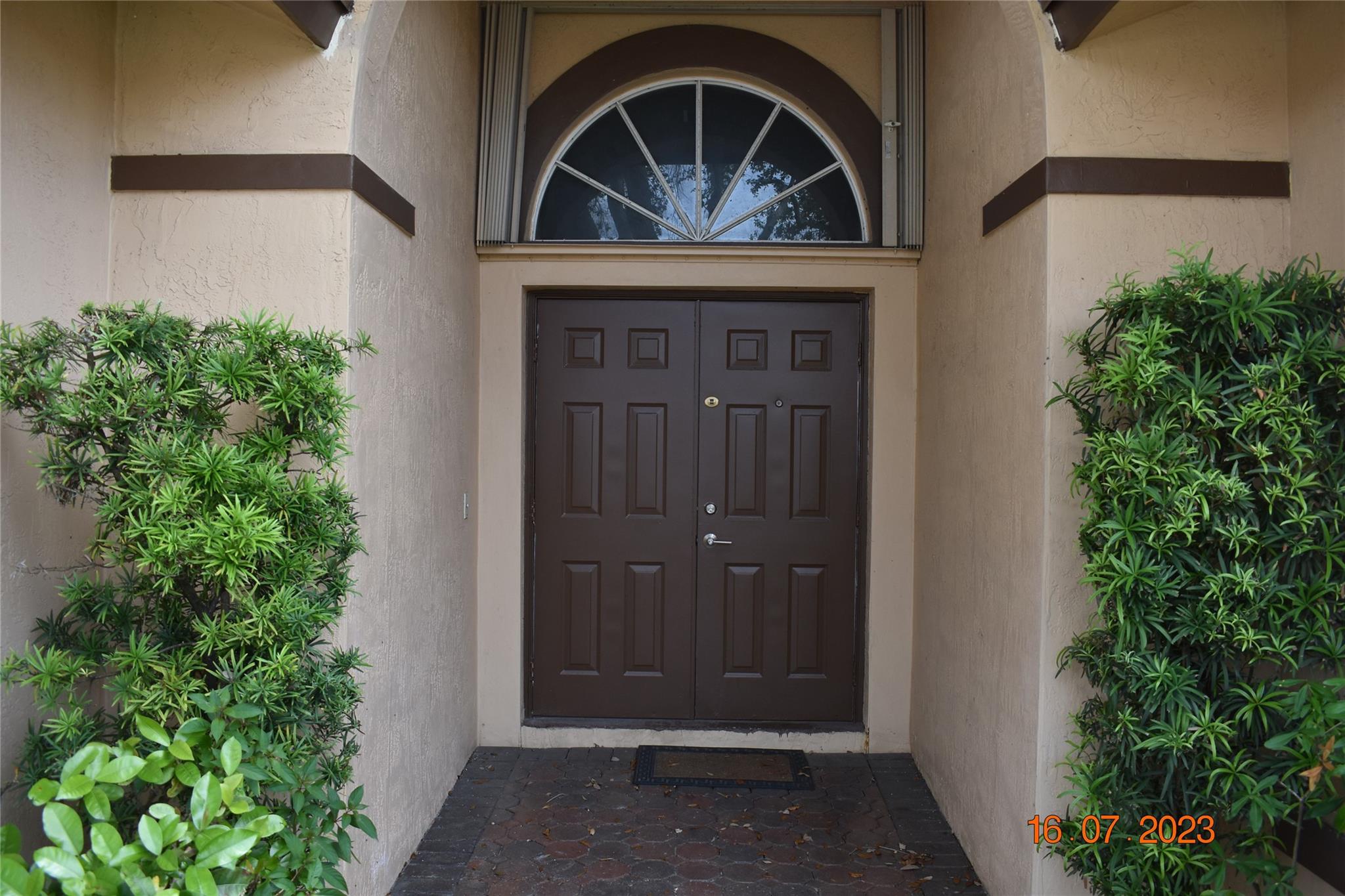 Pembroke Lakes South 119- - Residential