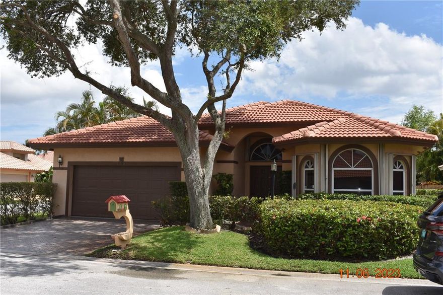 RARELY AVAILABLE IN EAGLE CREEK....PEMBROKE PINES BEST KEPT SECRET!!BRAND NEW S-TILE ROOF LATE 2021,BRAND NEW A/C, STAINLESS STEEL APPLIANCES, OUTLETS, SWITCHES AND LIGHTS AS WELL.  ACCORDIAN SHUTTERS ON EVERY WINDOW. CENTRALLY LOCATED NEAR PEMBROKE GARDENS, I 75, TURNPIKE, CB SMITH PARK AND SO MUCH MORE. HUGE OPEN FLOOR PLAN WITH SOARING HIGH CEILINGS WELCOME YOU IMMEDIATELY!!HUGE LIVING SPACES. MASTER BEDROOM WITH HIS AND HER WALK IN CLOSETS.  MASTER BATH WITH SPA TUB AND SEPARATE SHOWER WITH LARGE FLOATING VANITY WITH DUAL SINKS. DON'T MISS IT!LAUNDRY ROOM OFF KITCHEN WITH MOP SINK. CORNER LOT HOUSE WITH PVC PRIVACY FENCED IN BACKYARD WITH LARGE ROOFED AND SCREENED LANAI.   PLEASE DON'T MISS THIS ONE!! EASY TO SHOW!! LOW MAINTENANCE ONLY $50 MONTHLY.