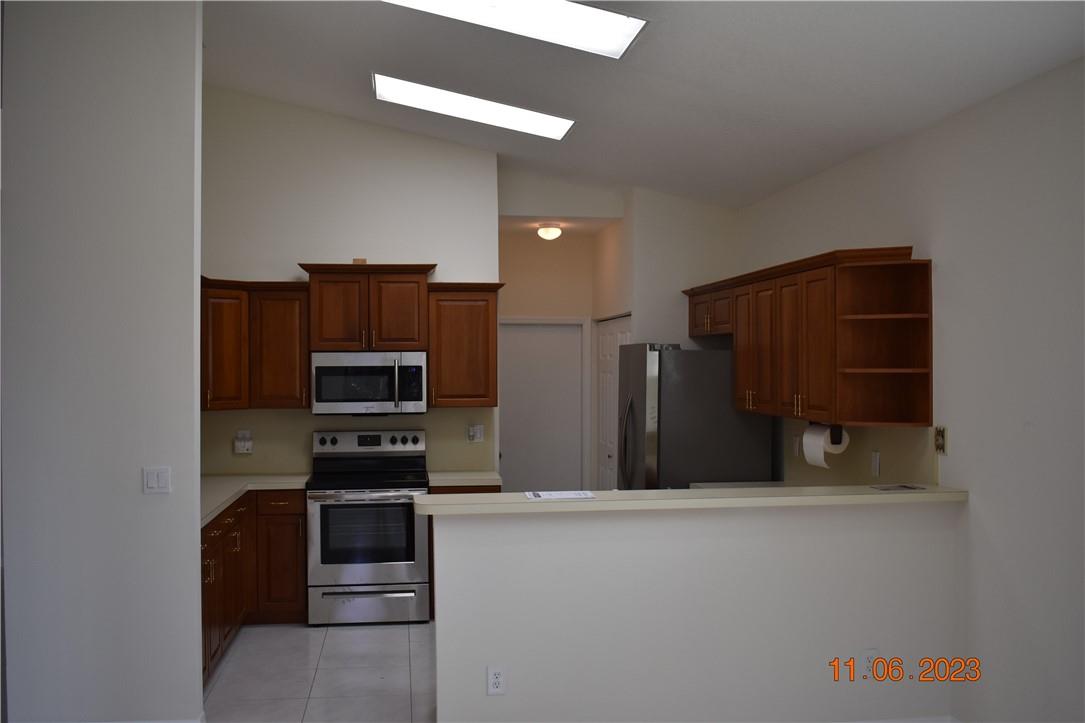 Pembroke Lakes South 119- - Residential