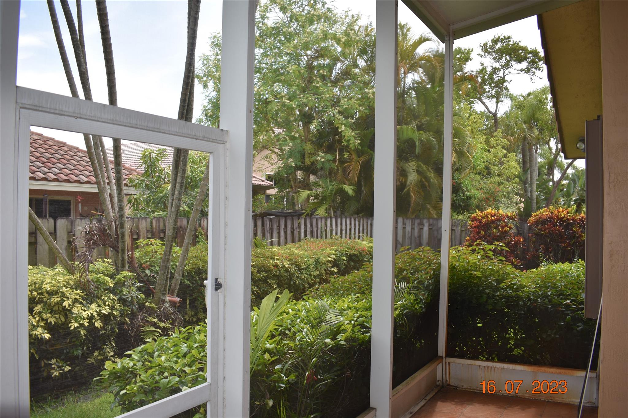 Pembroke Lakes South 119- - Residential