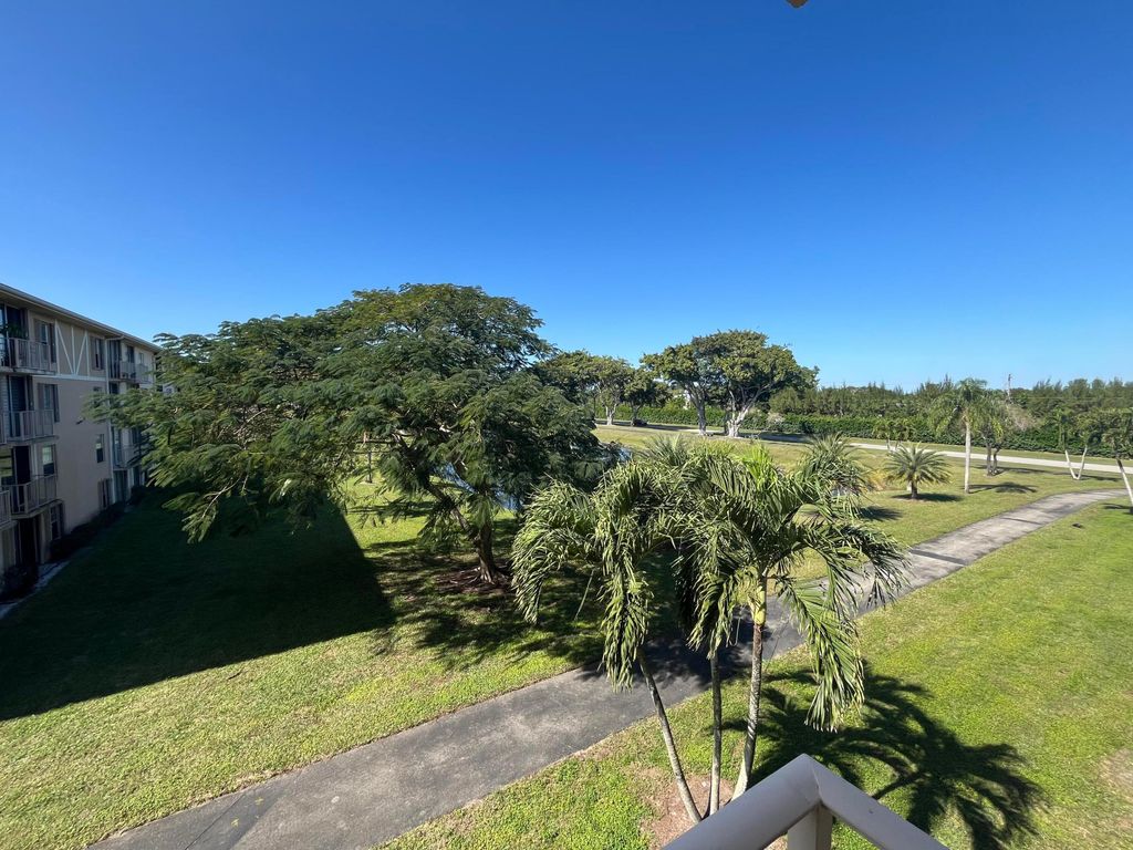 Photo of 14307 Bedford Drive #302, Delray Beach, FL 33446 (MLS # R11158967)