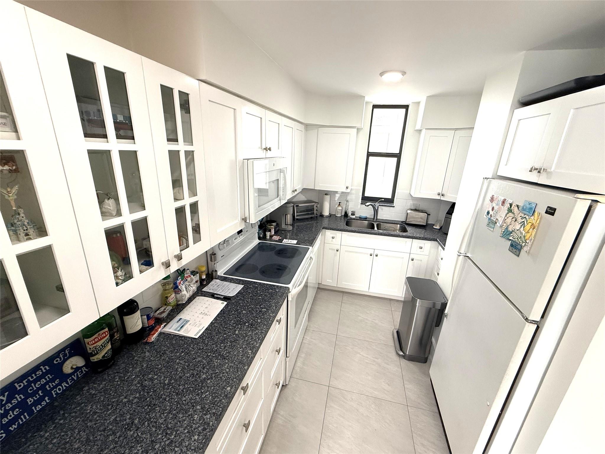 POMPANO ATLANTIS CONDO - Residential