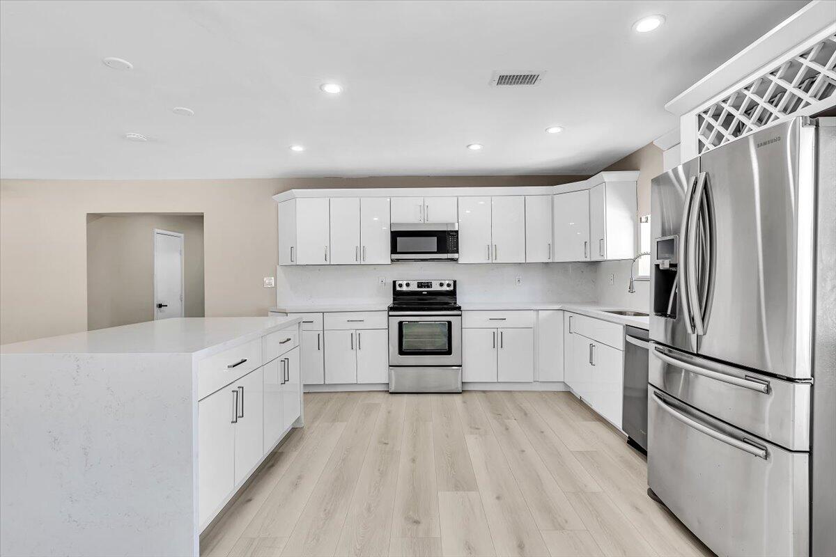 BOULEVARD HEIGHTS SECTION - Residential