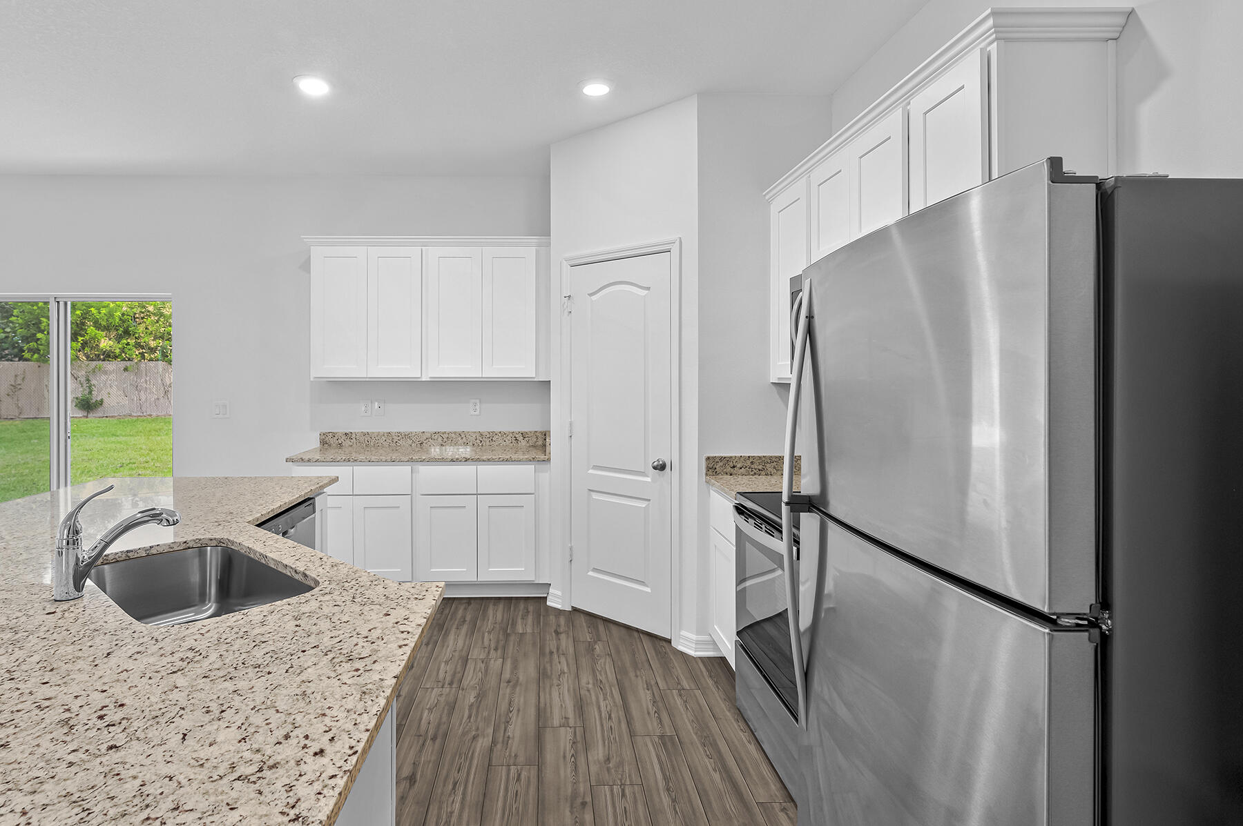 VERO LAKE ESTATES UNIT H - Residential