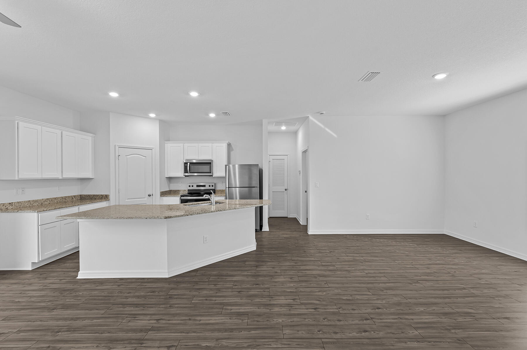 VERO LAKE ESTATES UNIT H - Residential