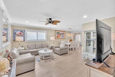 34 Colonial Club Drive 101 Boynton Beach FL 33435