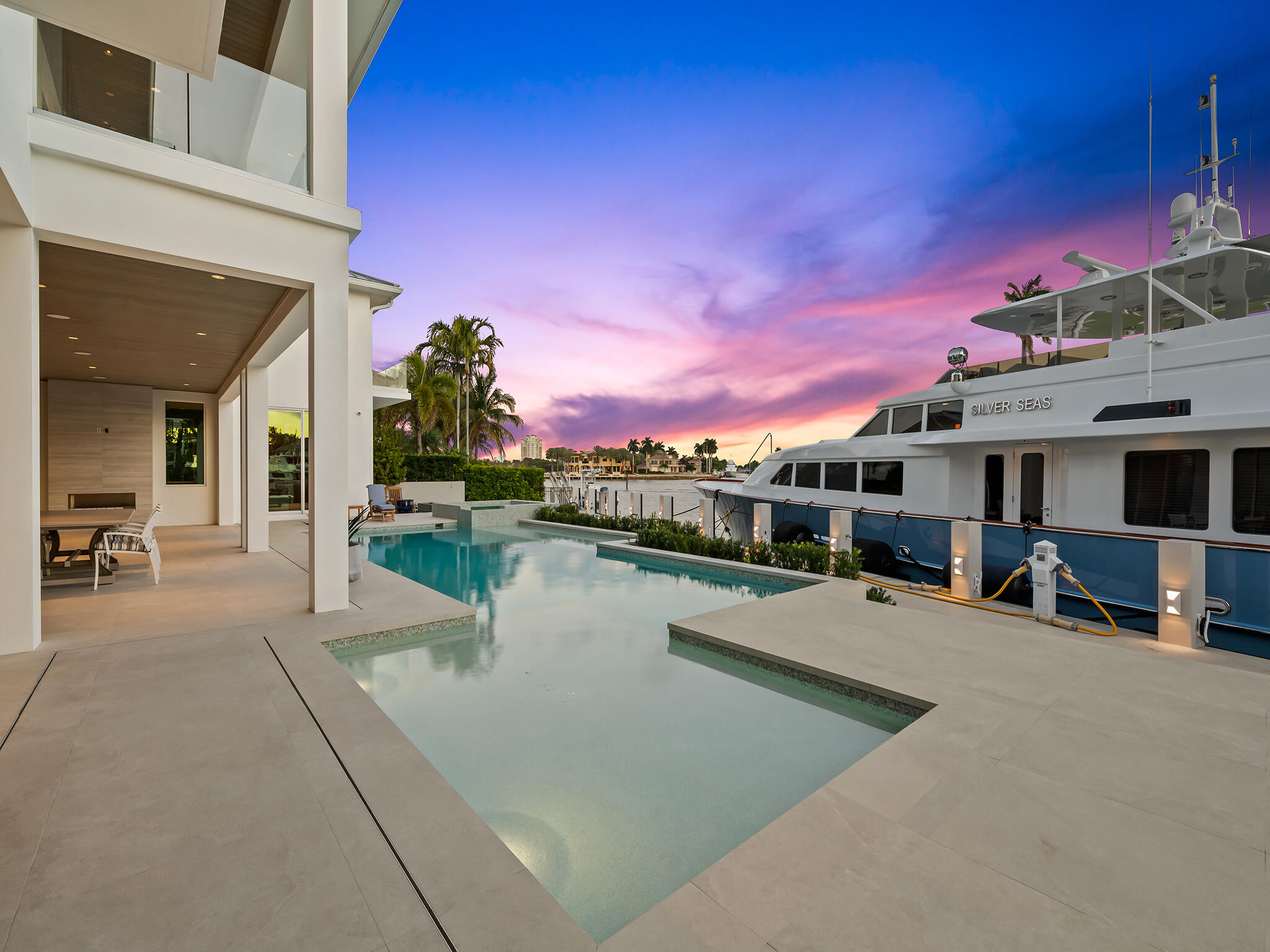 SUNRISE POINT - Residential