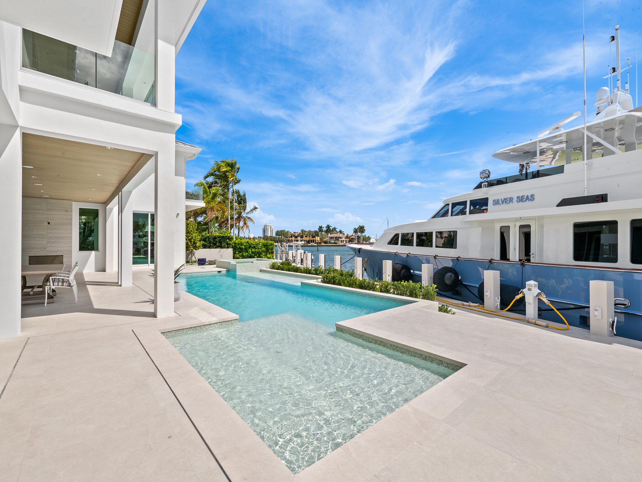 SUNRISE POINT - Residential