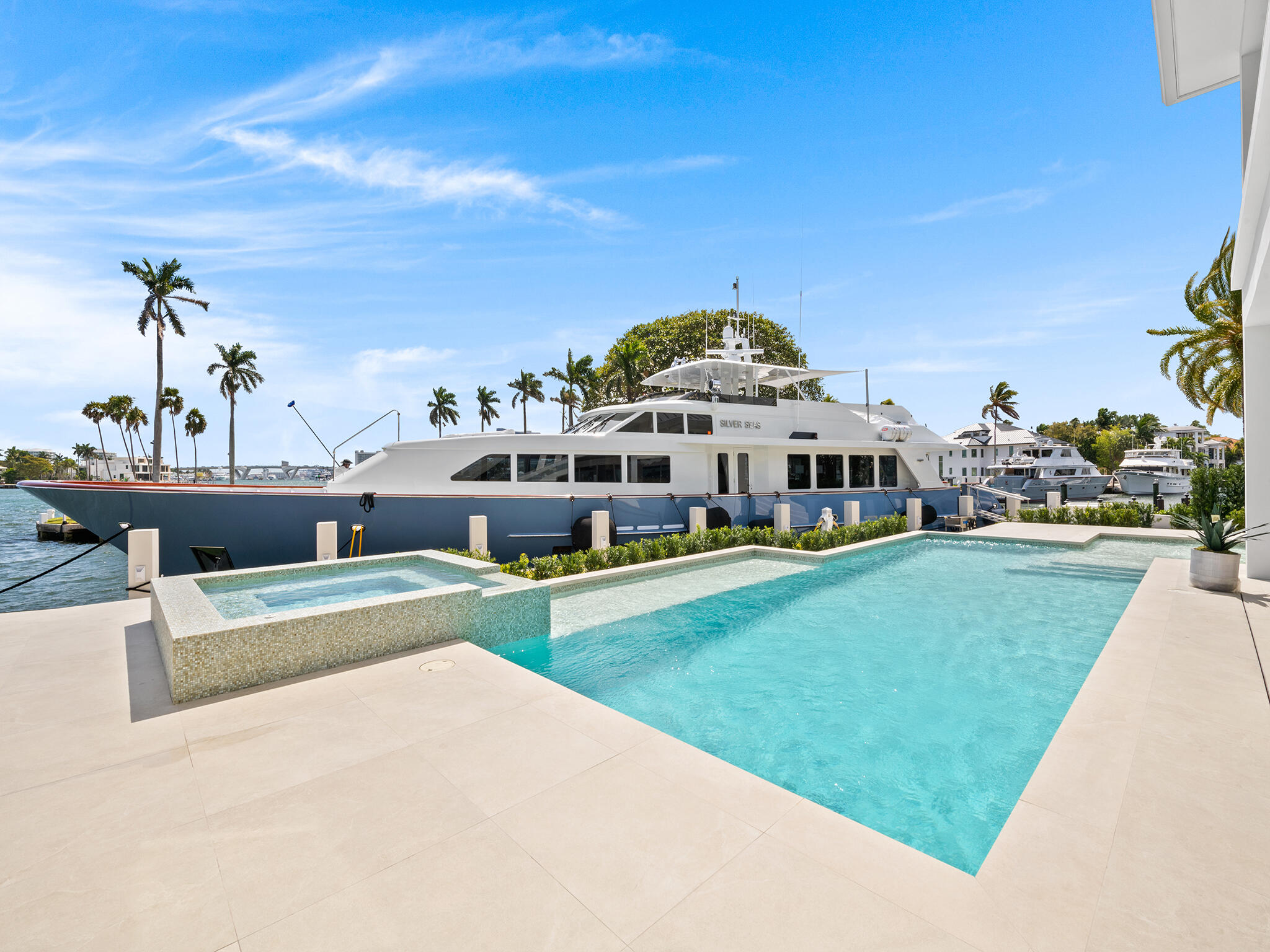 SUNRISE POINT - Residential