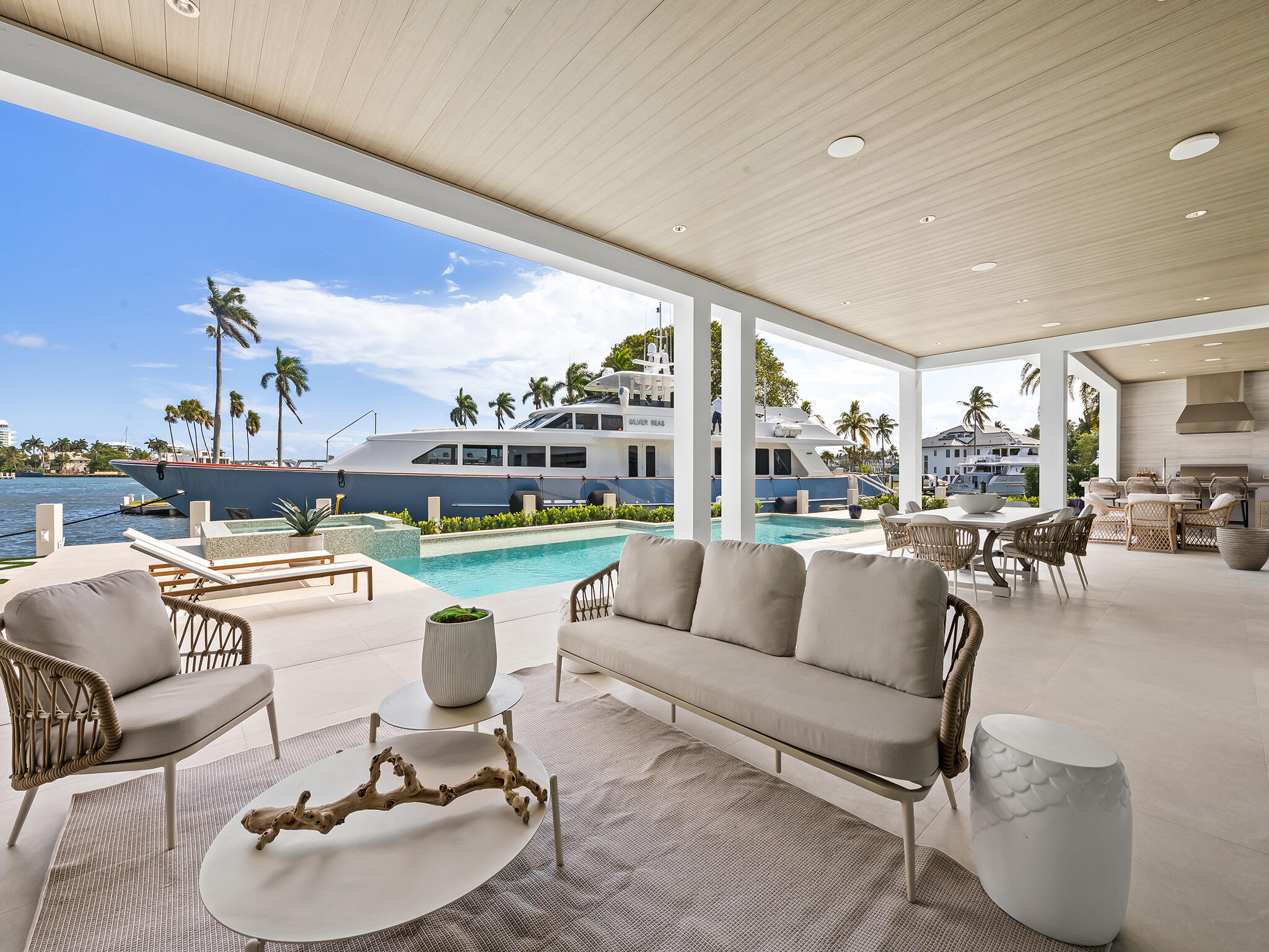 RIO VISTA - Residential