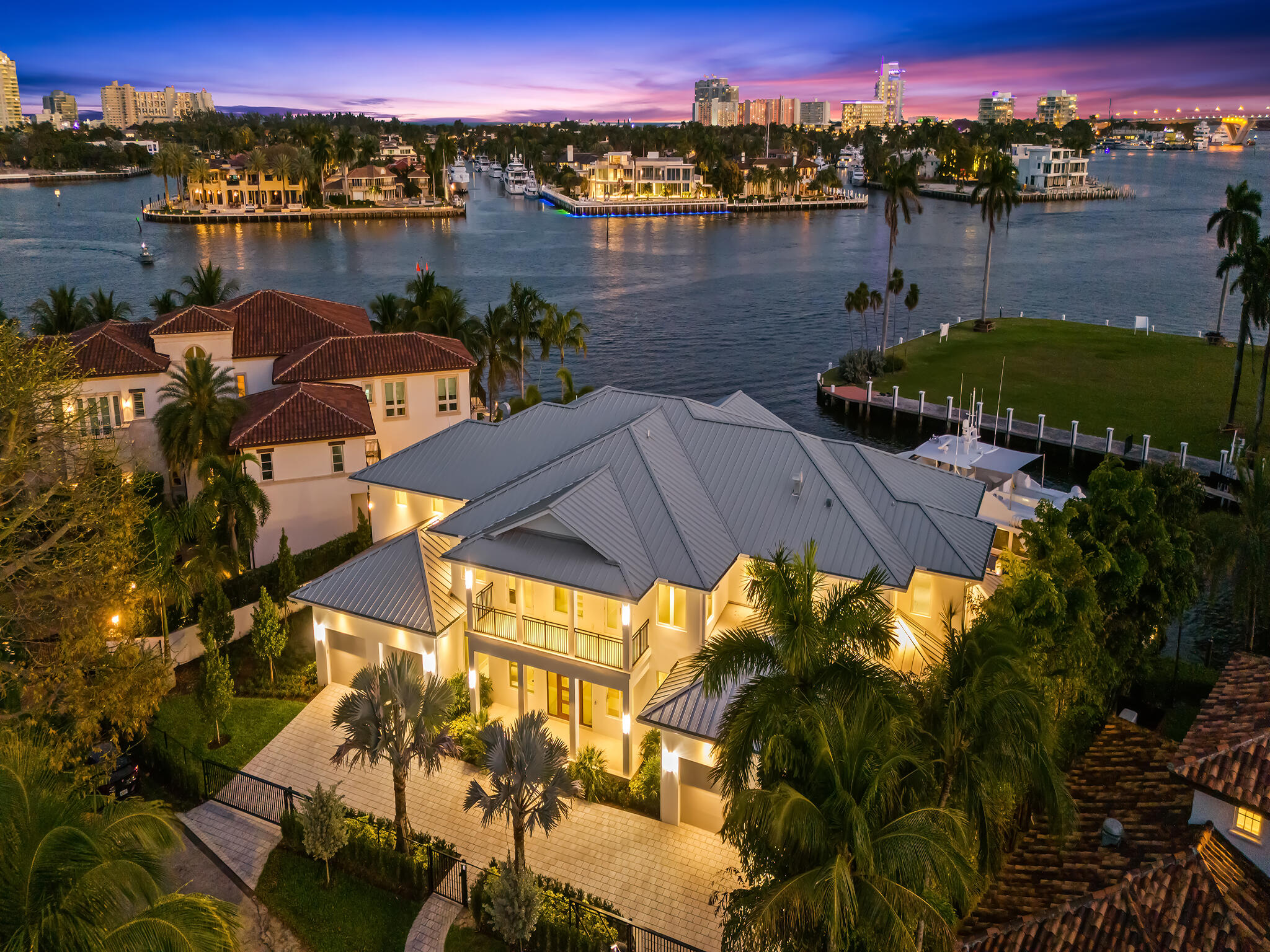 SUNRISE POINT - Residential