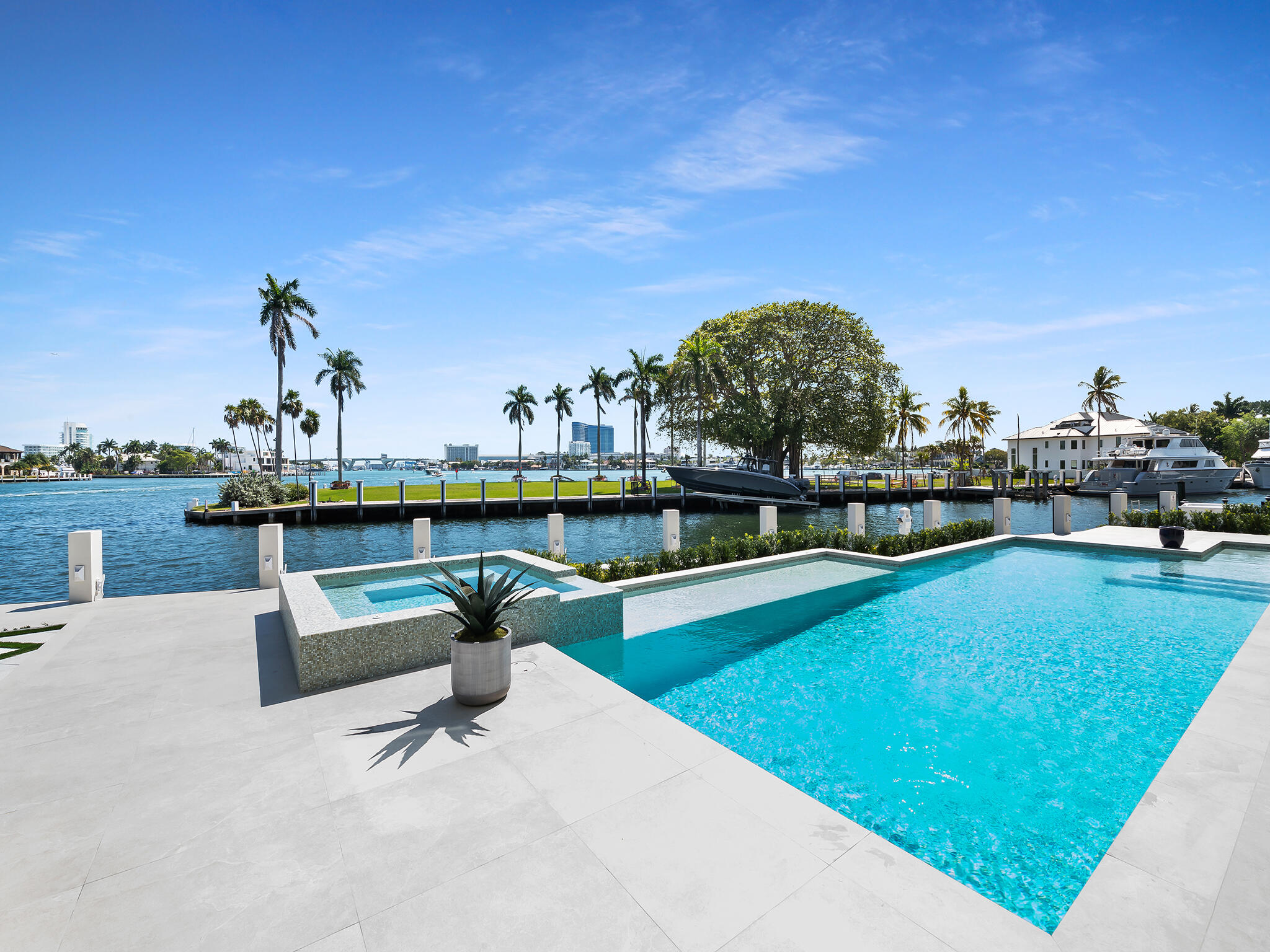 SUNRISE POINT - Residential