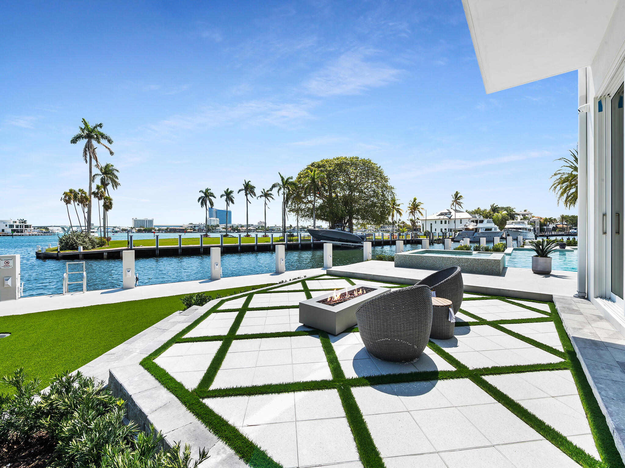 SUNRISE POINT - Residential