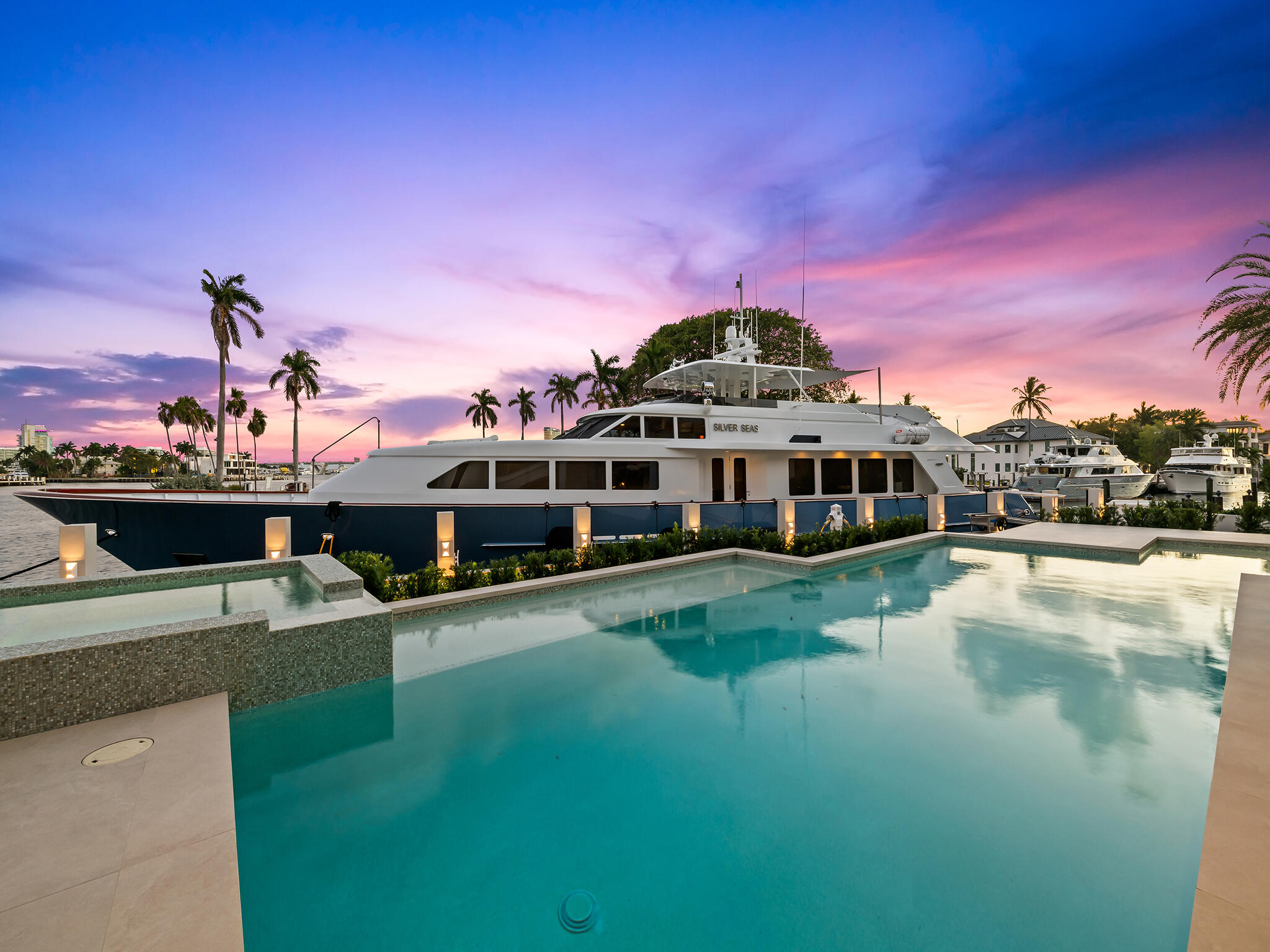 SUNRISE POINT - Residential