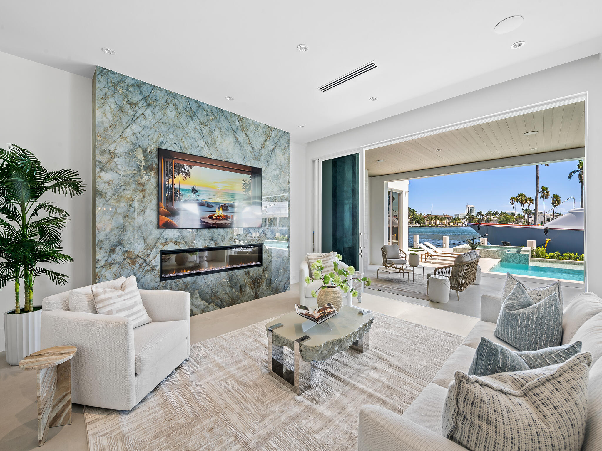 RIO VISTA - Residential
