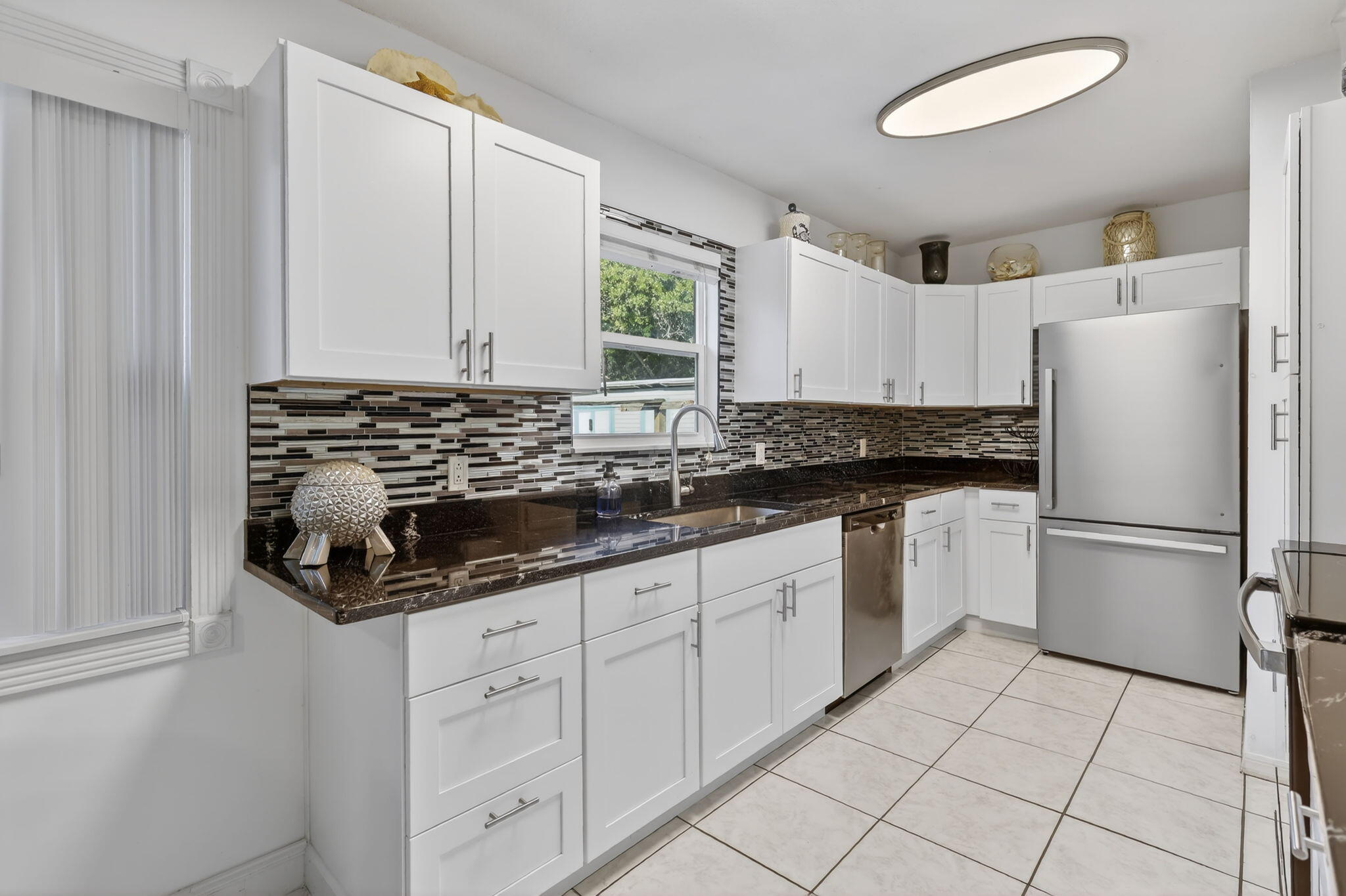 REGINA PALMS - Residential