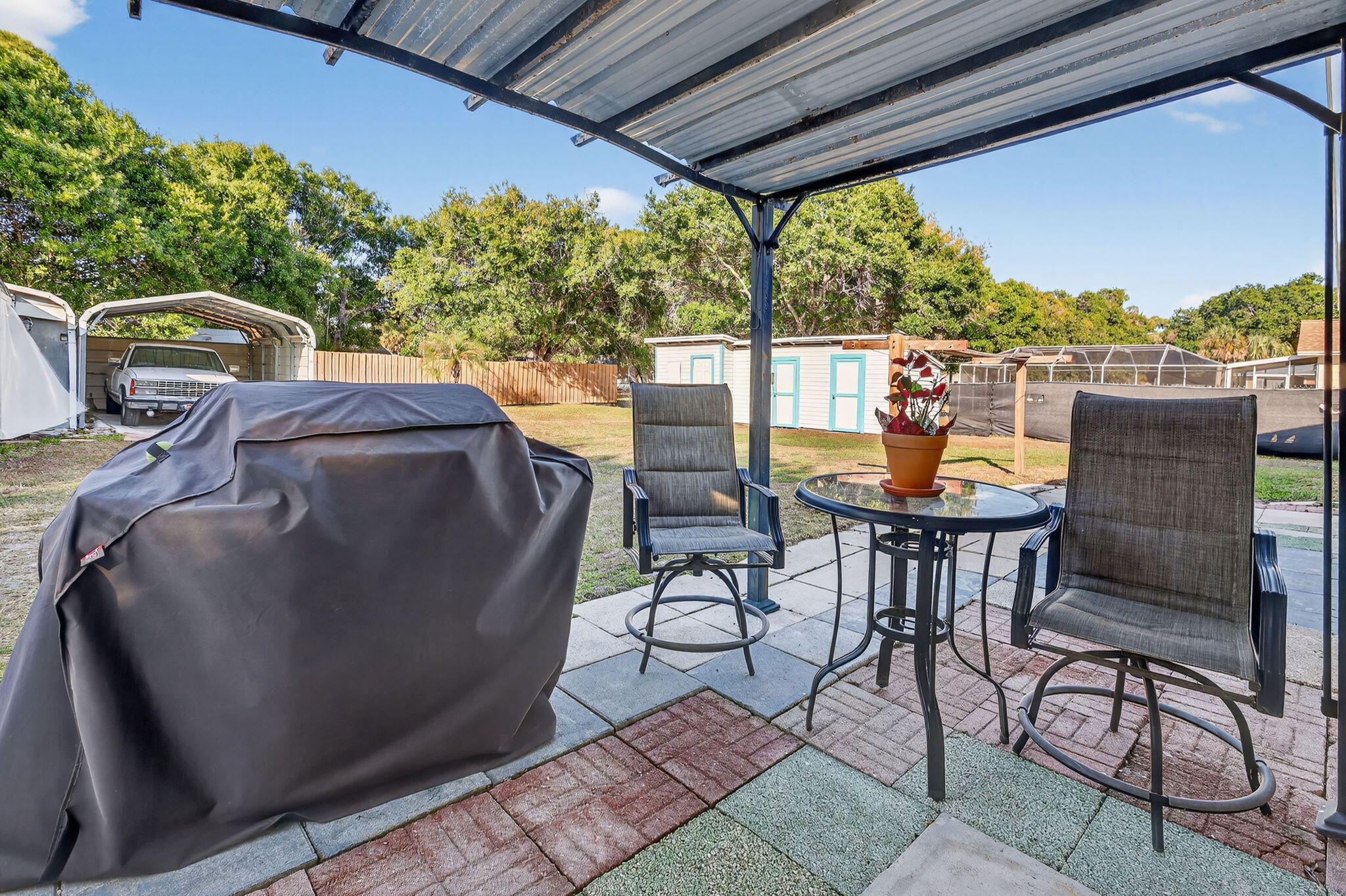 REGINA PALMS - Residential