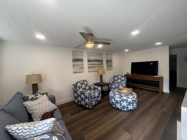 PAGET HOUSE CONDO - Residential