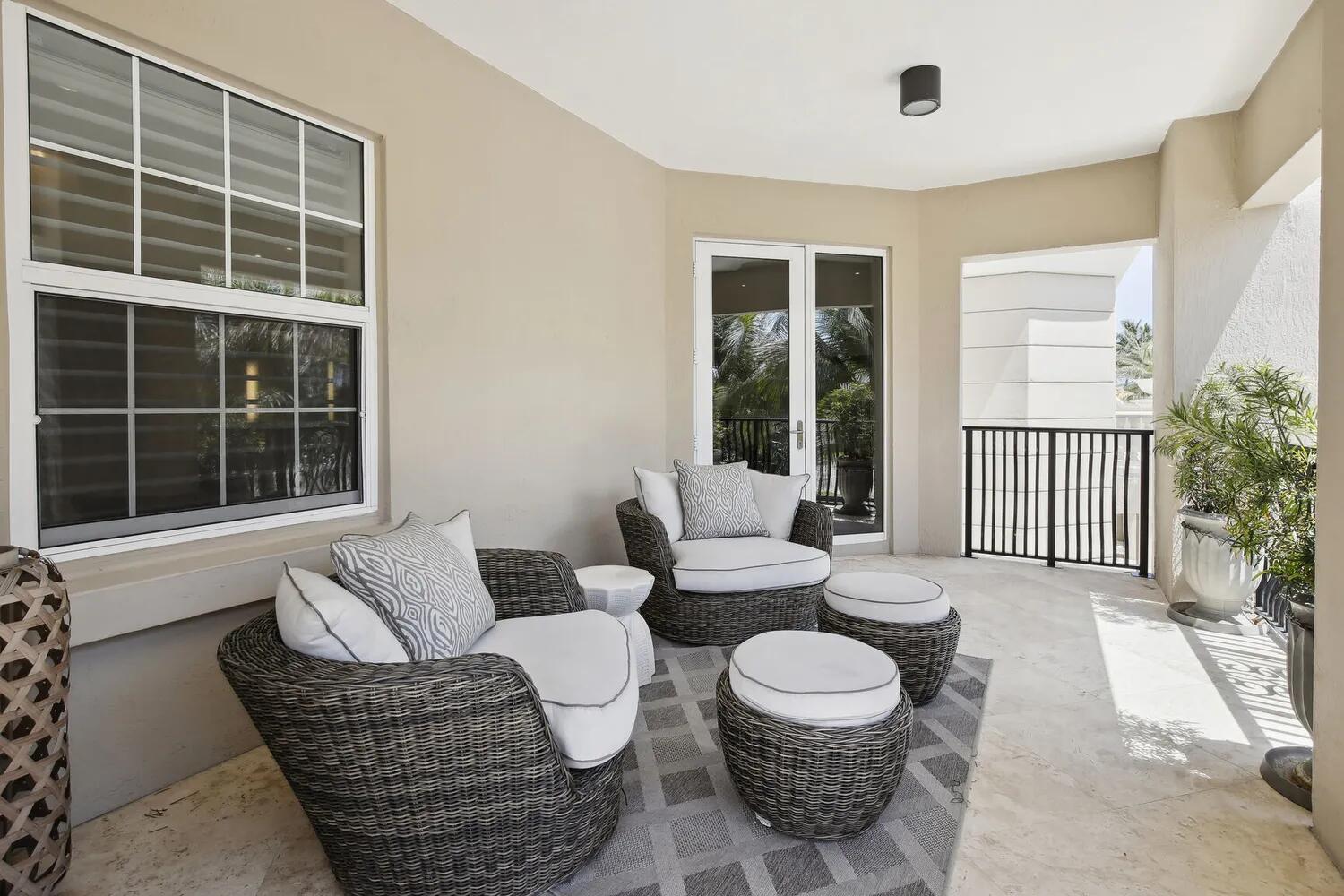 MERIDIAN - Residential