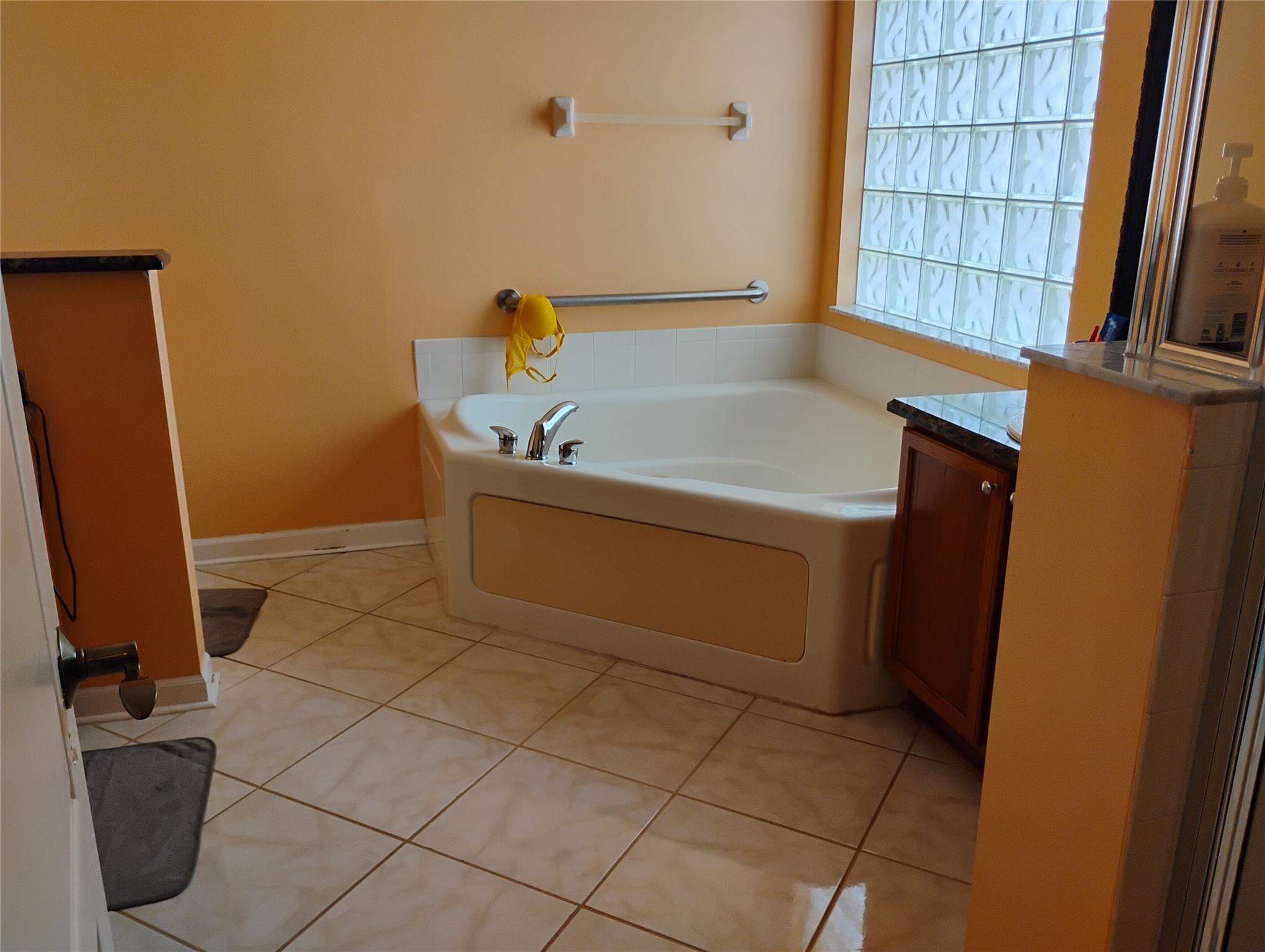 Anthony Groves Ph 02 - Residential Lease