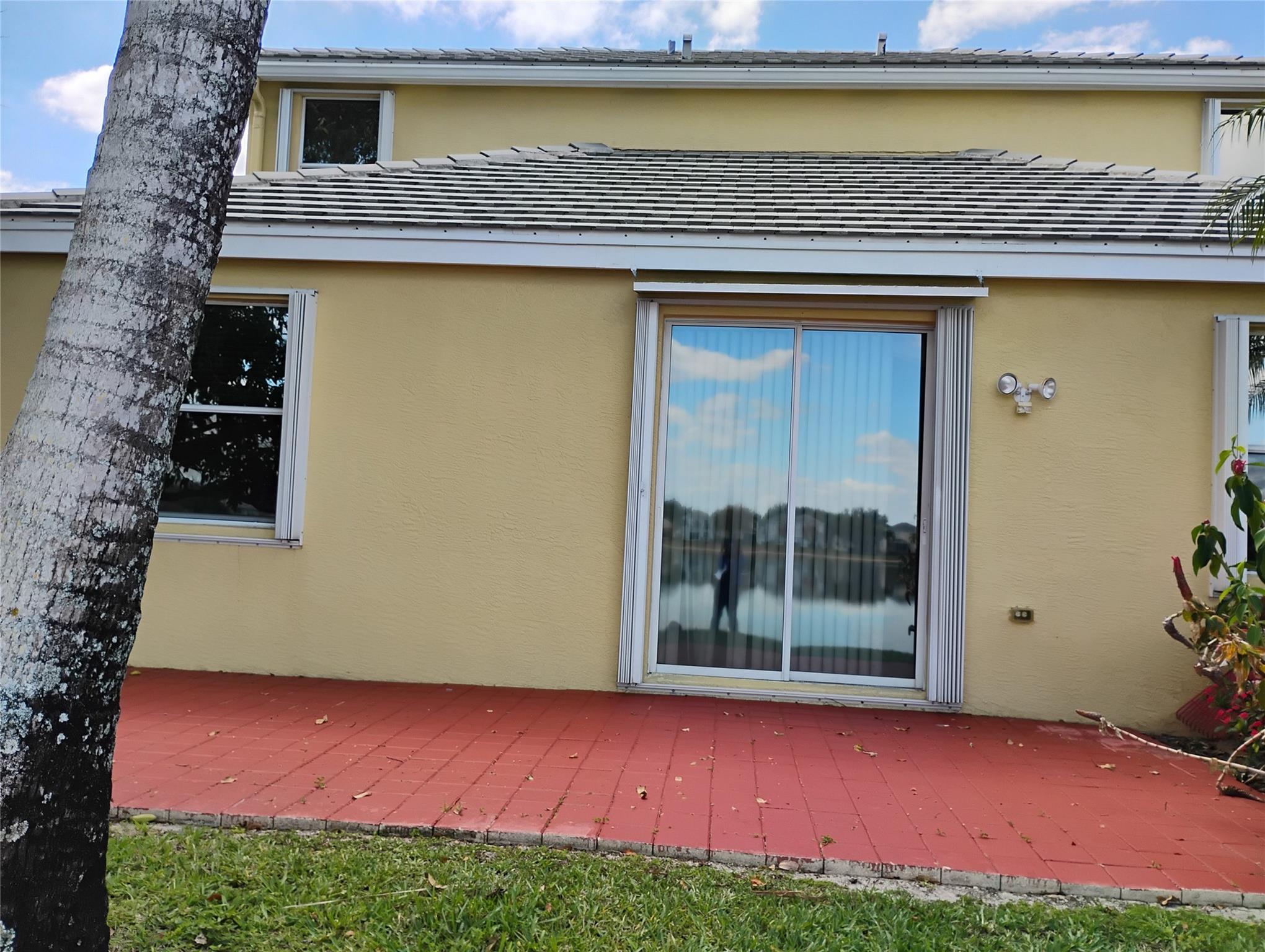 Anthony Groves Ph 02 - Residential Lease