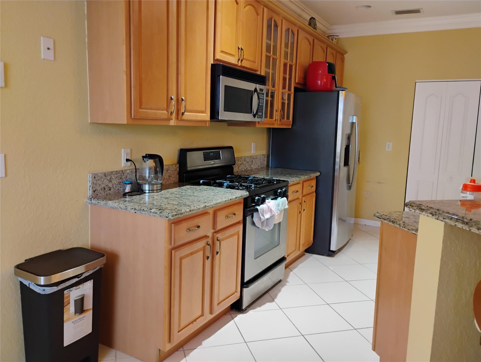 Anthony Groves Ph 02 - Residential Lease