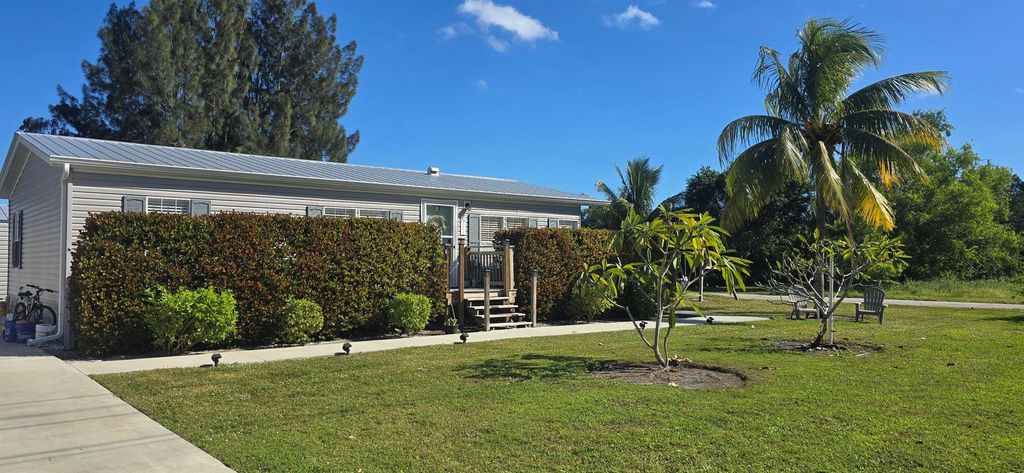 Photo of 5005 SE Chris Avenue, Stuart, FL 34997 (MLS # R11145102)