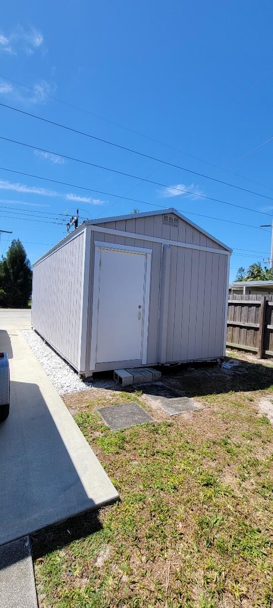 BROWNINGS - Residential