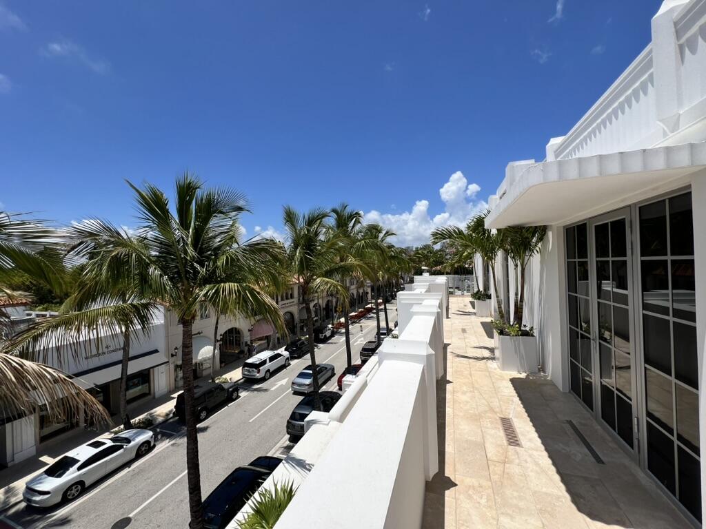 247 Worth Avenue Penthouse