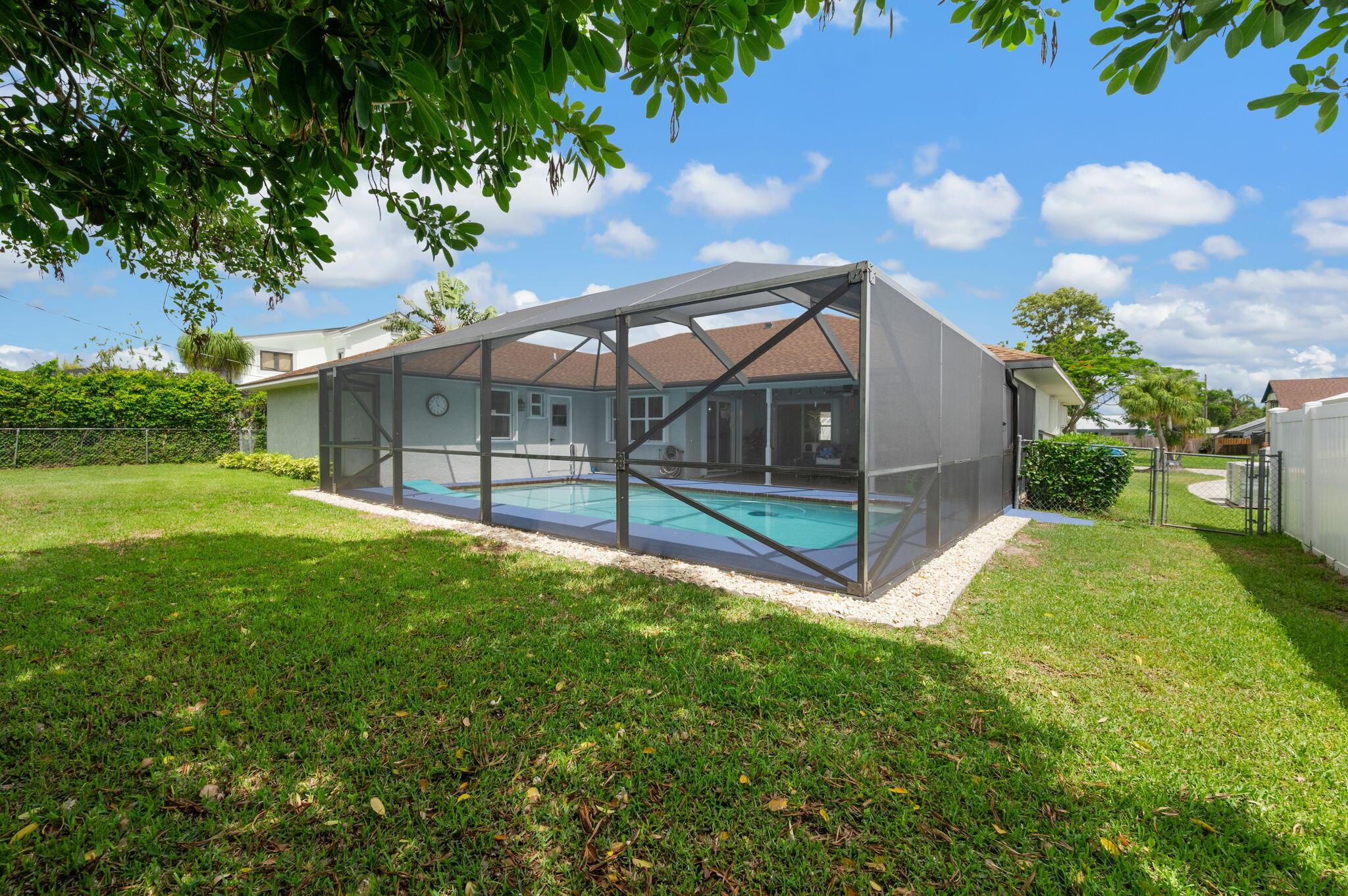 5647 SE Sailfish Way
