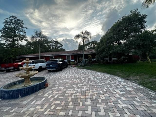 5800 Pinetree Rd