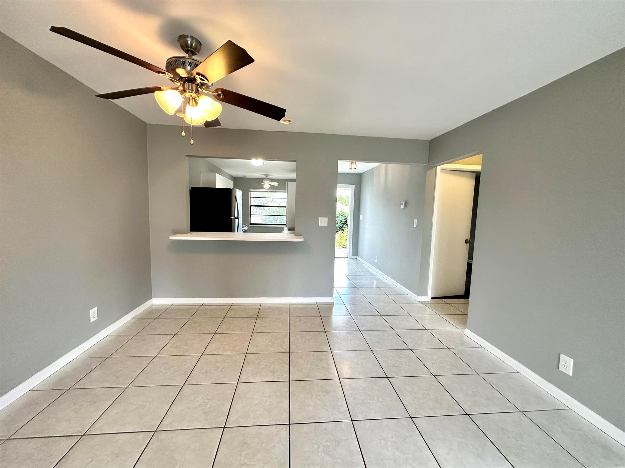 SOUTH SHORE 4 OF WELLINGT - Residential Lease