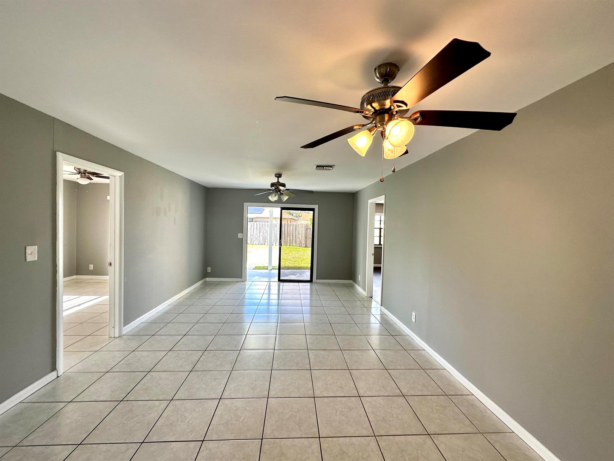 SOUTH SHORE 4 OF WELLINGT - Residential Lease