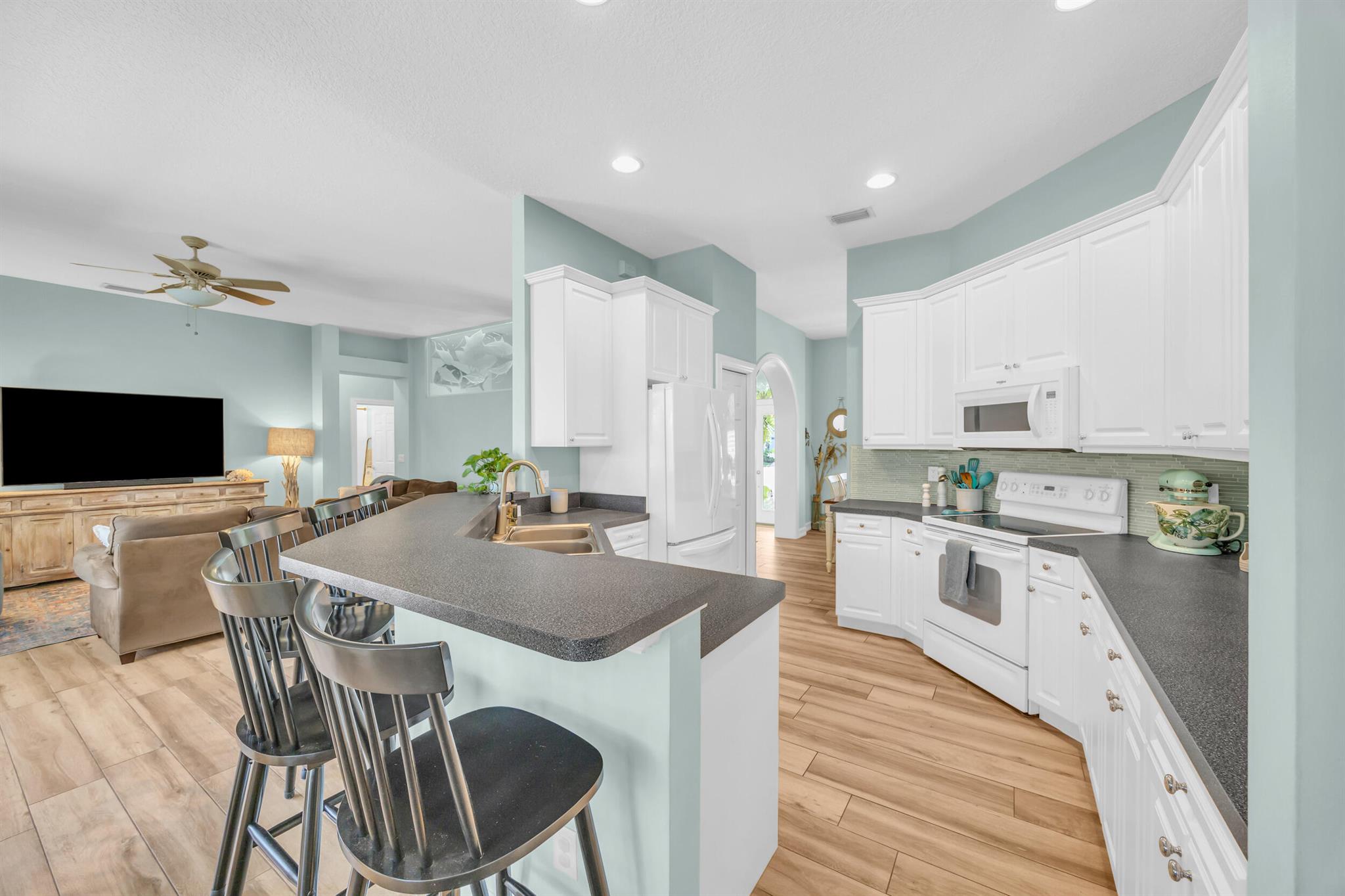 Governors Landing - Residential