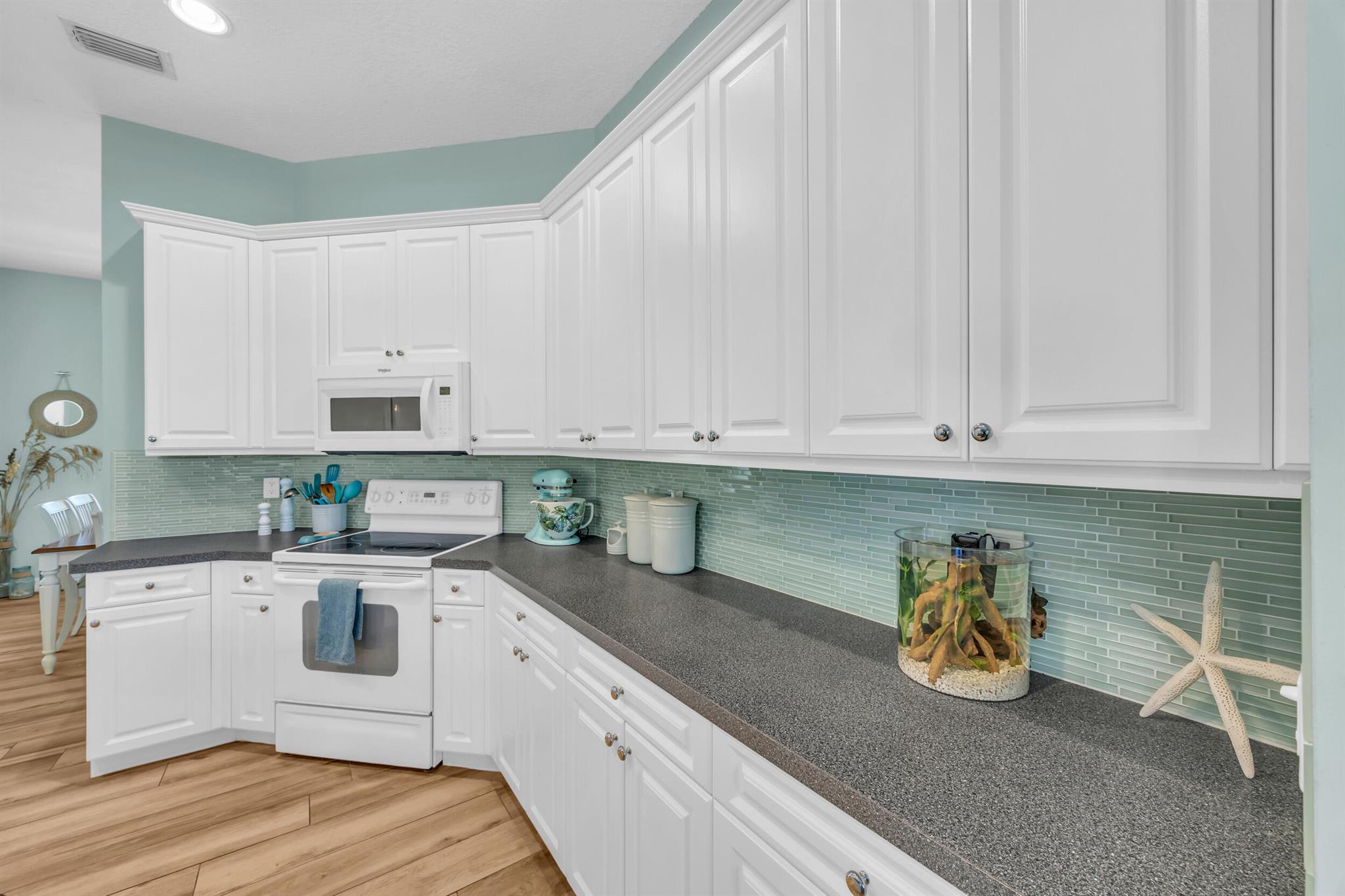 Governors Landing - Residential