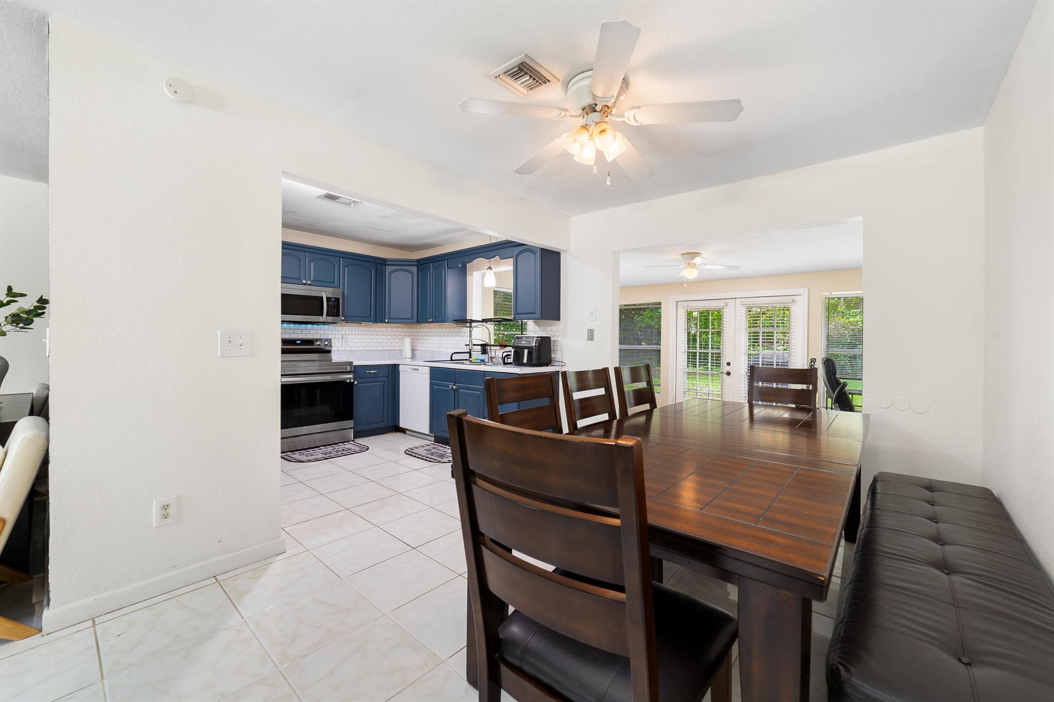 PORT ST LUCIE SECTION 13 - Residential