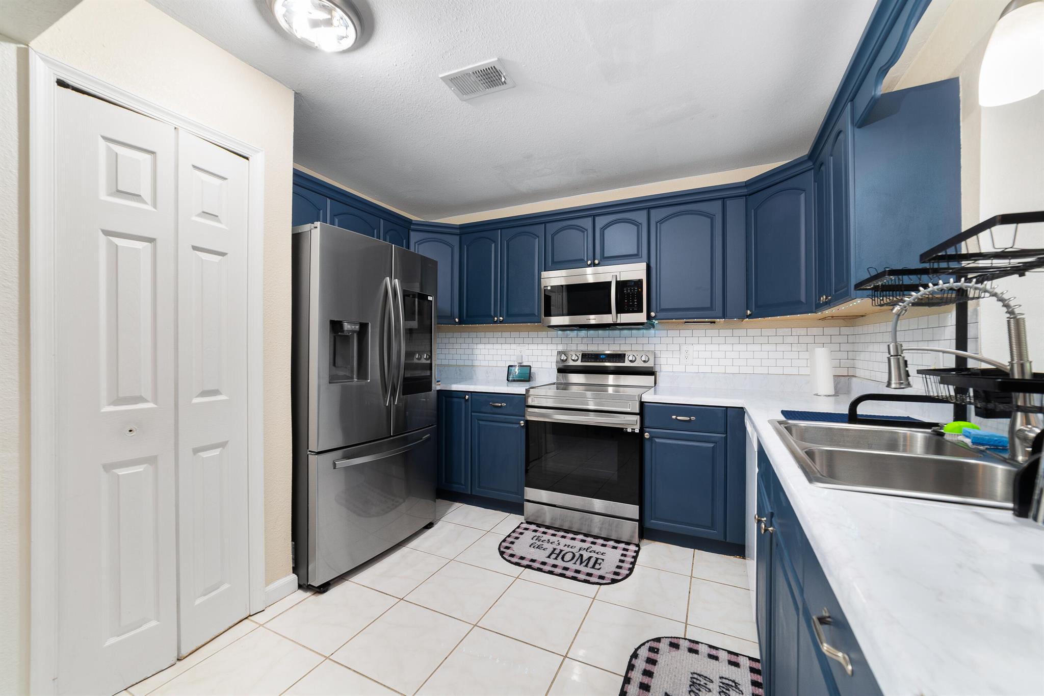 PORT ST LUCIE SECTION 13 - Residential