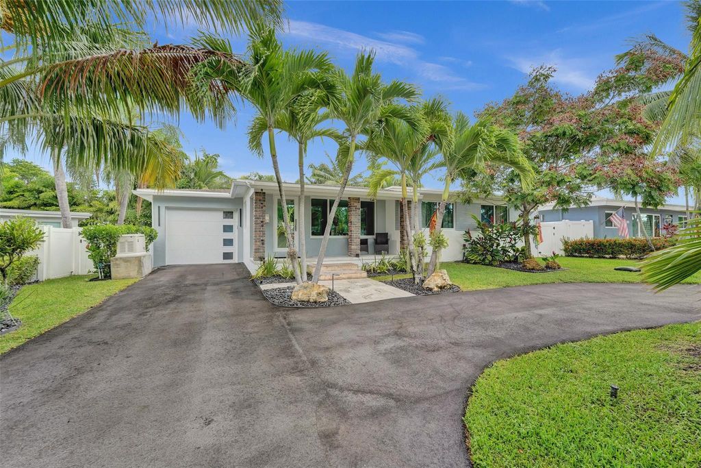 Photo of 1743 NE 27th Street, Wilton Manors, FL 33334 (MLS # F10551322)