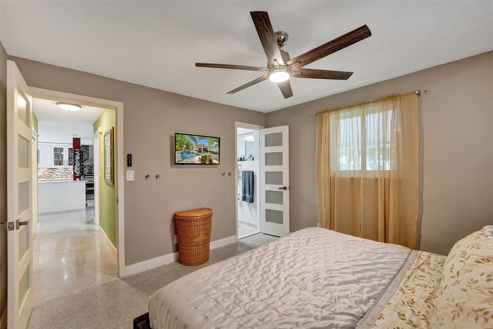 Coral Estates 32-29 B - Residential