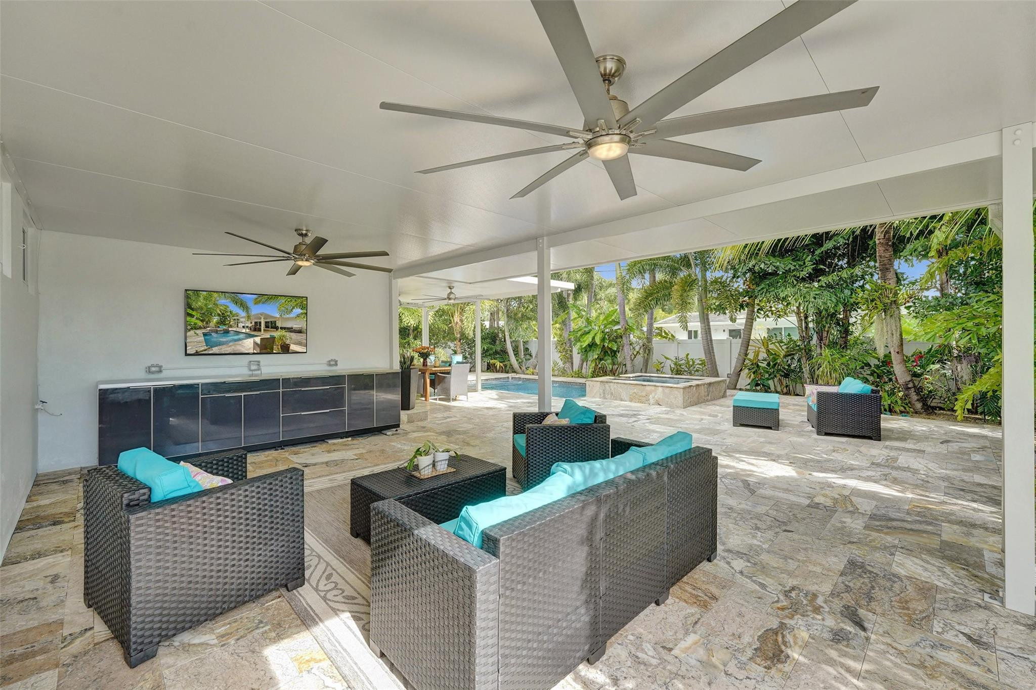 Coral Estates 32-29 B - Residential