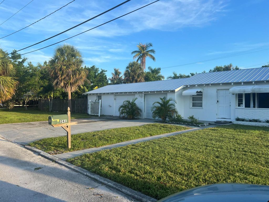 Photo of 241 SE Lonita Street, Stuart, FL 34994 (MLS # R10911635)