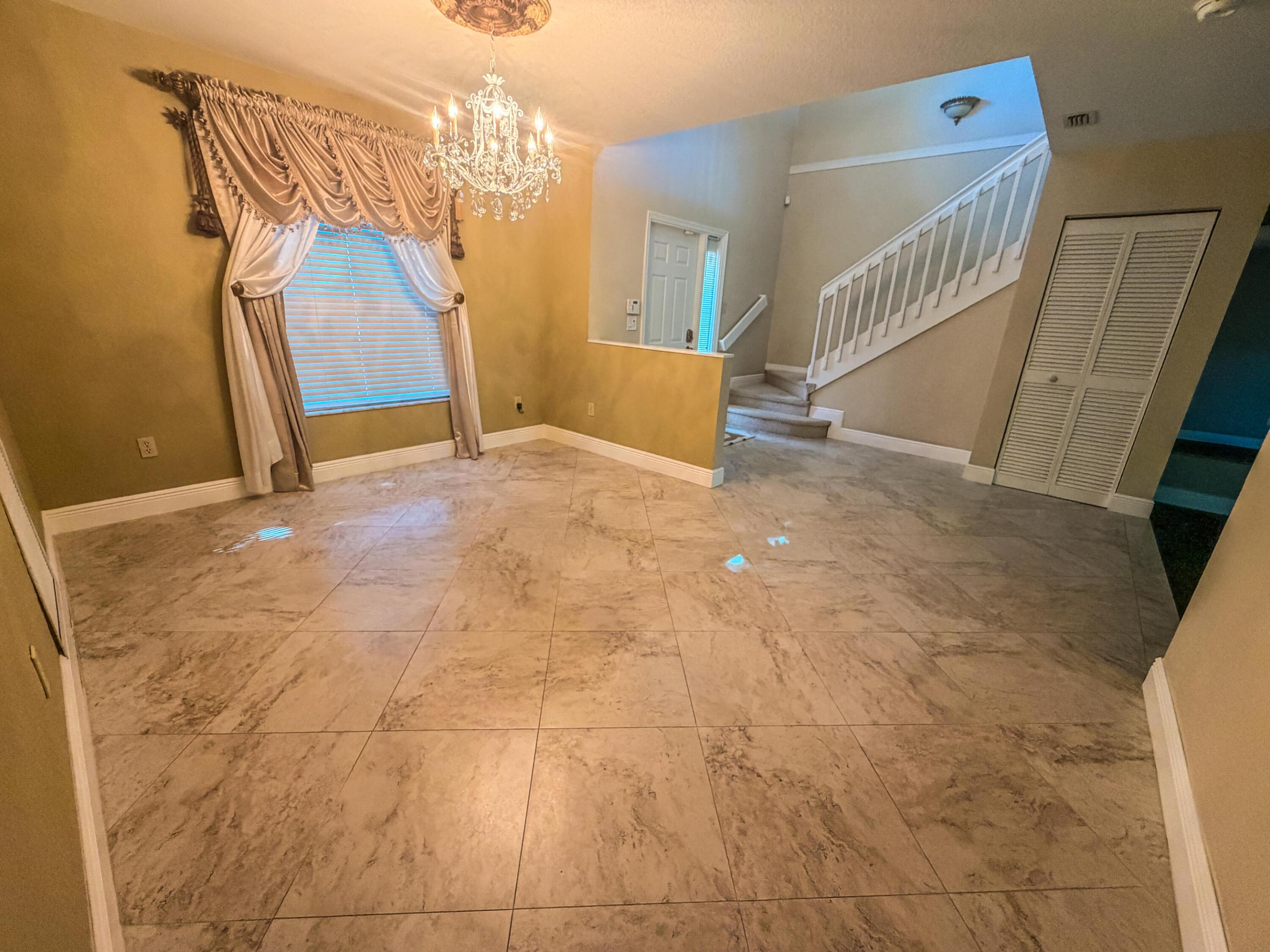 Coquina Lakes 105-22 B - Residential