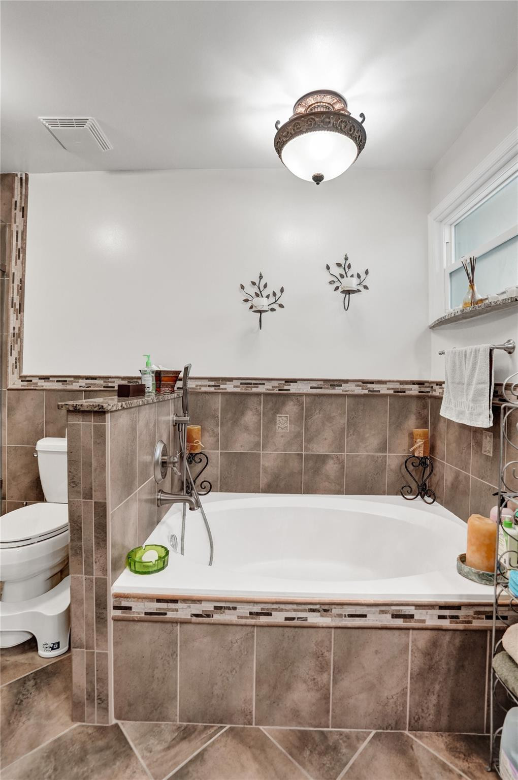 Coquina Lakes 105-22 B - Residential