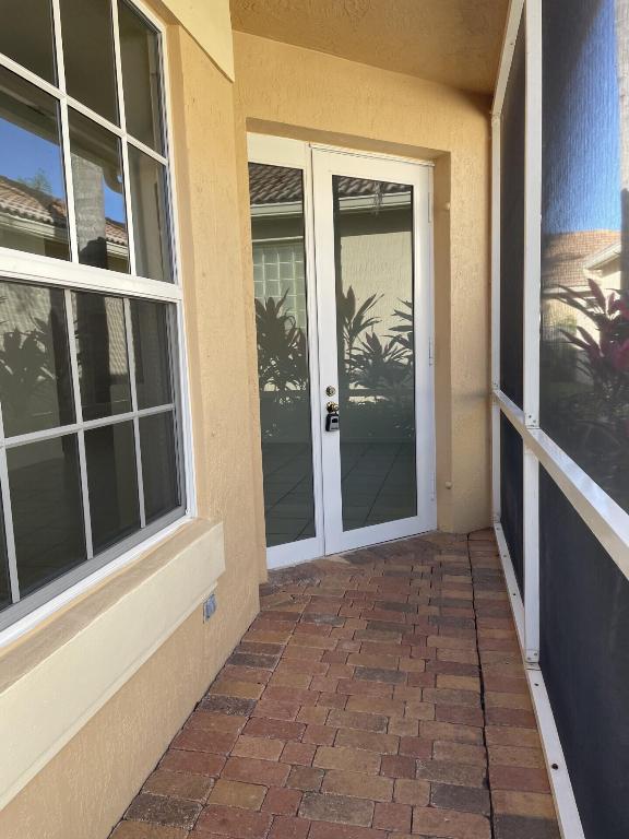 7013 Cataluna Circle