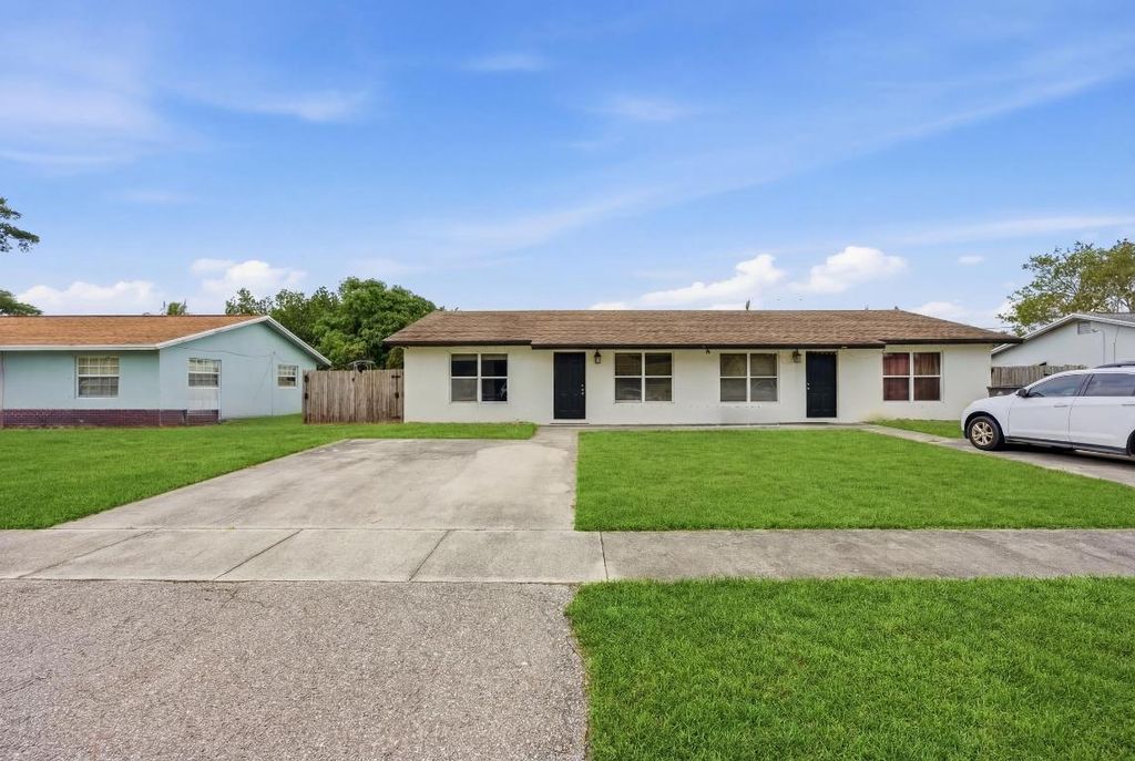 Photo of 3847 Roan Court E, West Palm Beach, FL 33403 (MLS # R11155954)