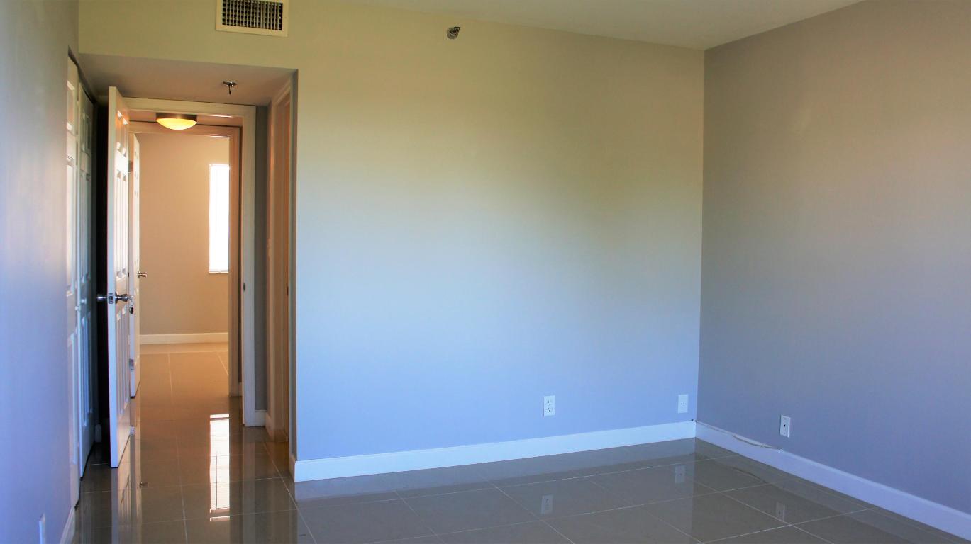 ISLE OF SANDALFOOT COND 1 THRU 7 - Residential Lease