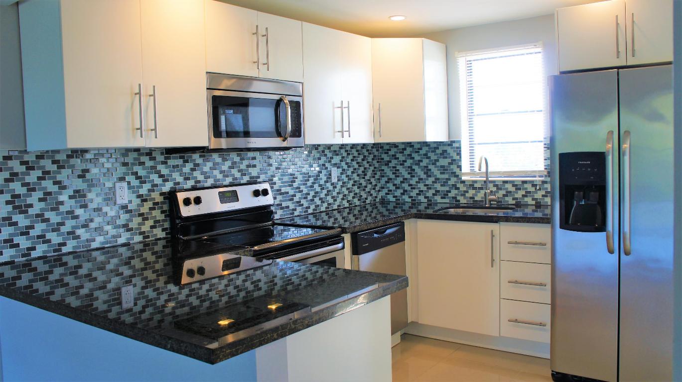 ISLE OF SANDALFOOT COND 1 THRU 7 - Residential Lease