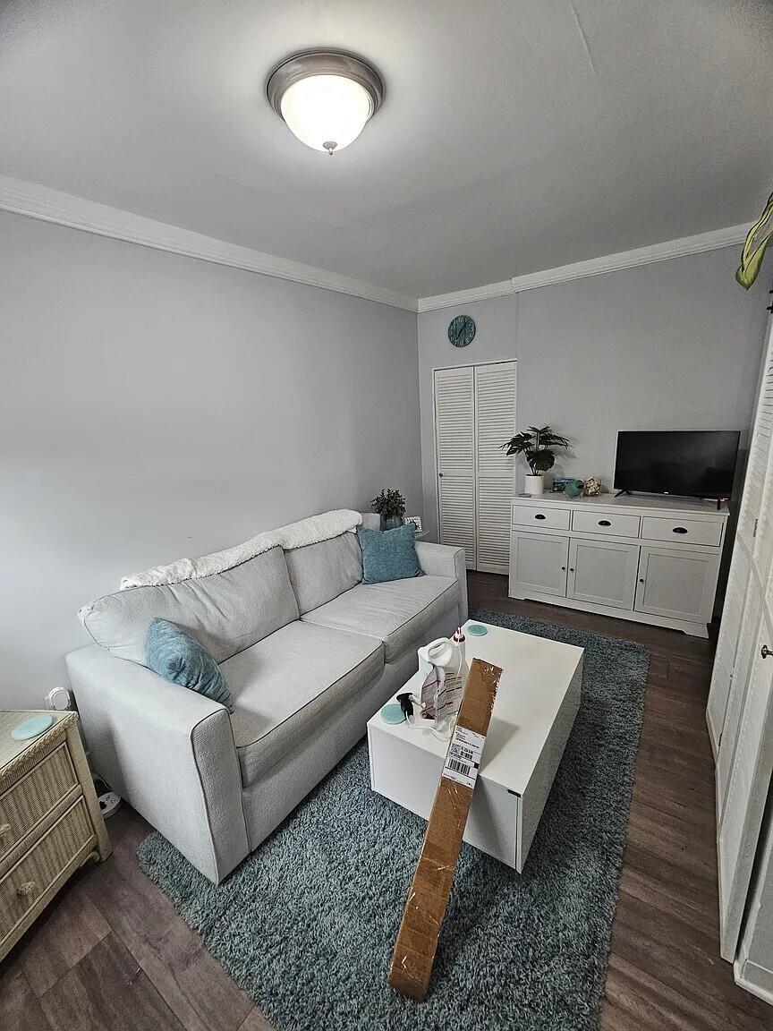 NORTH LAKE WORTH - Residential