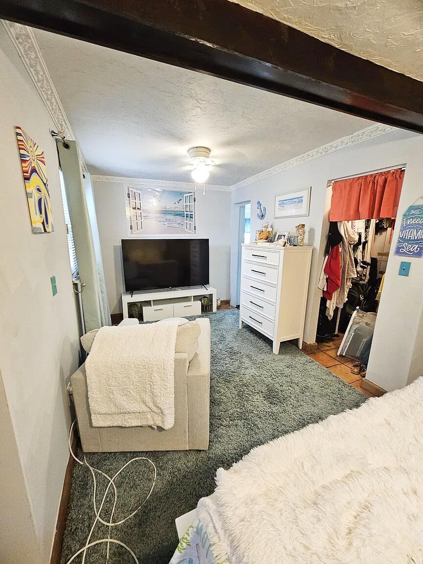 NORTH LAKE WORTH - Residential